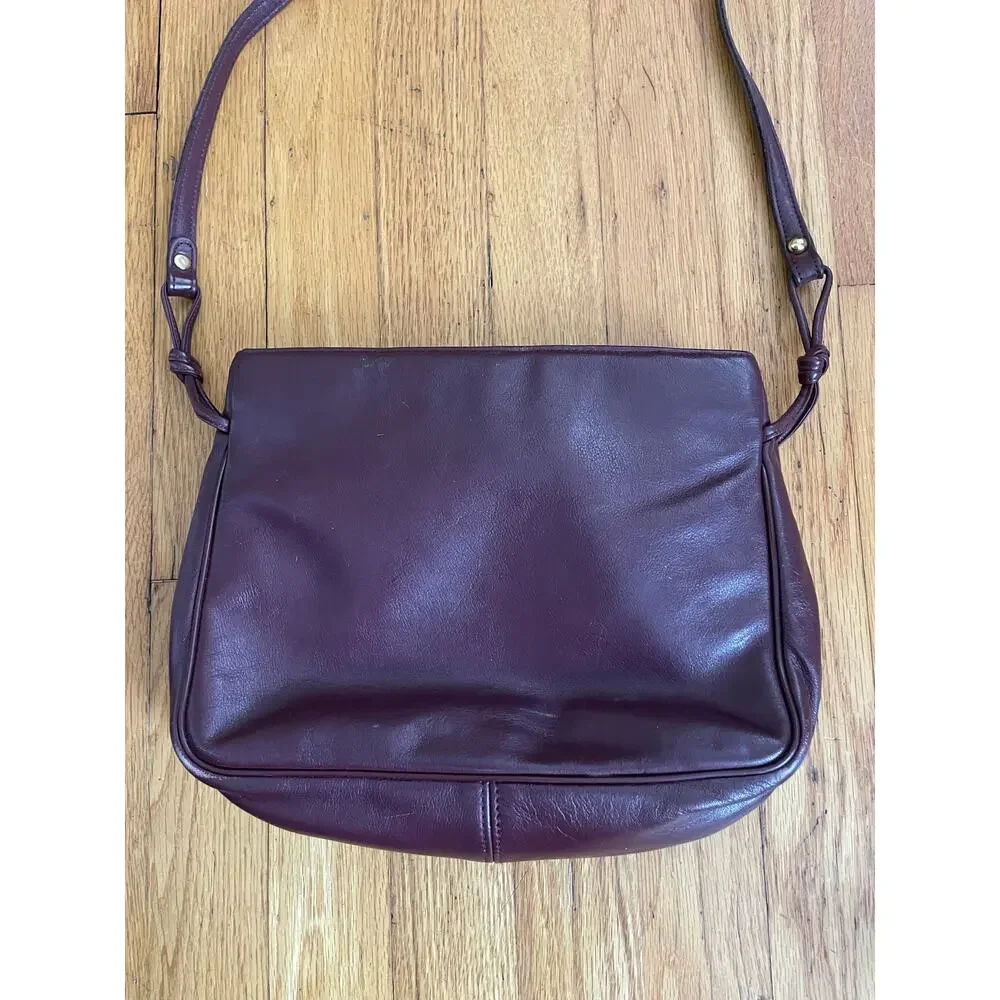 Vintage Etienne Aigner oxblood leather shoulder bag #0384